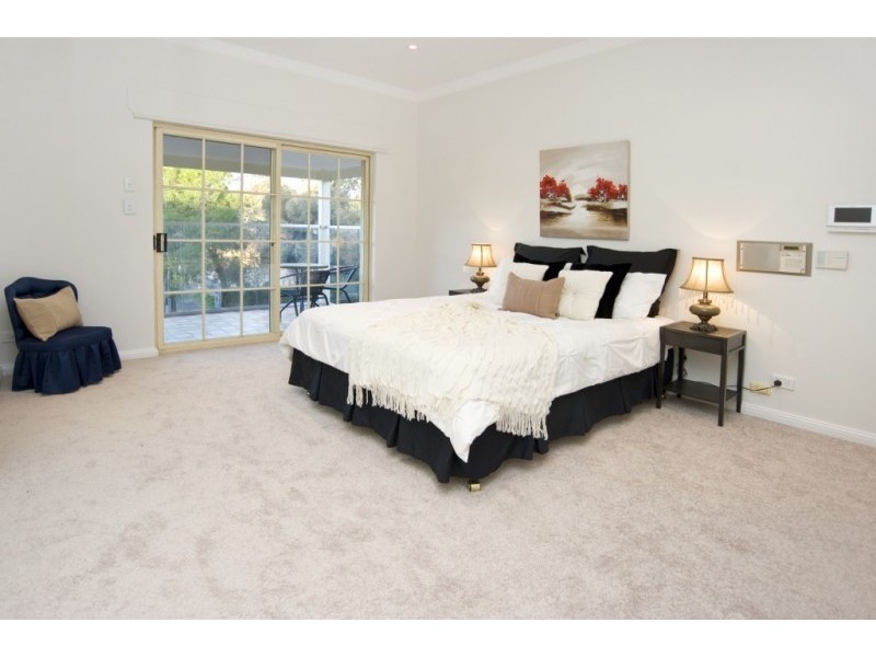 31 River Street, St Peters SA 5069