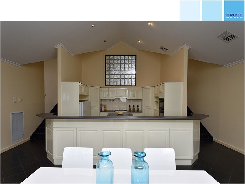 4 Riviera Court, Pasadena SA 5042