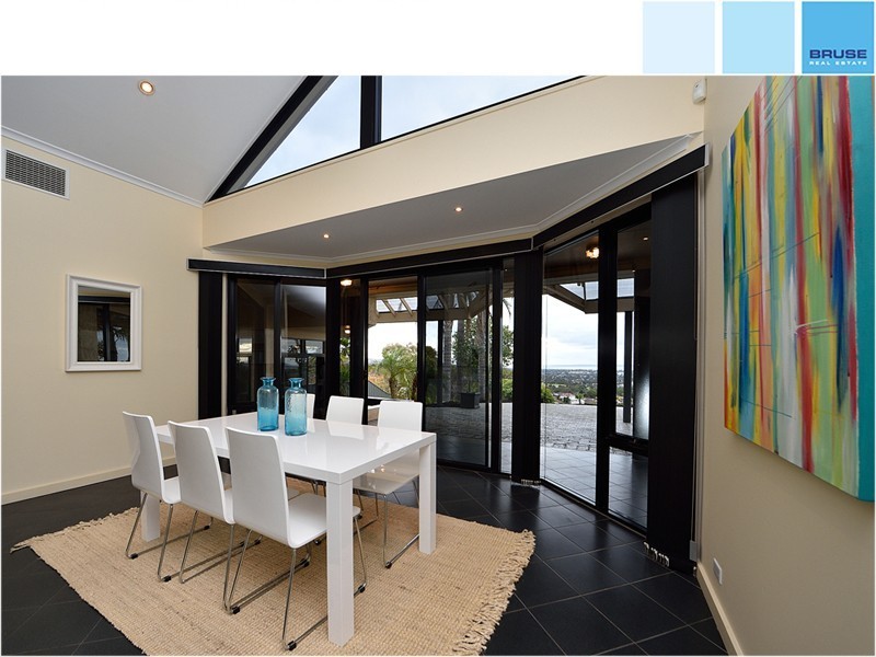 4 Riviera Court, Pasadena SA 5042