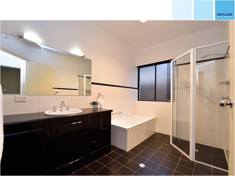 4 Riviera Court, Pasadena SA 5042