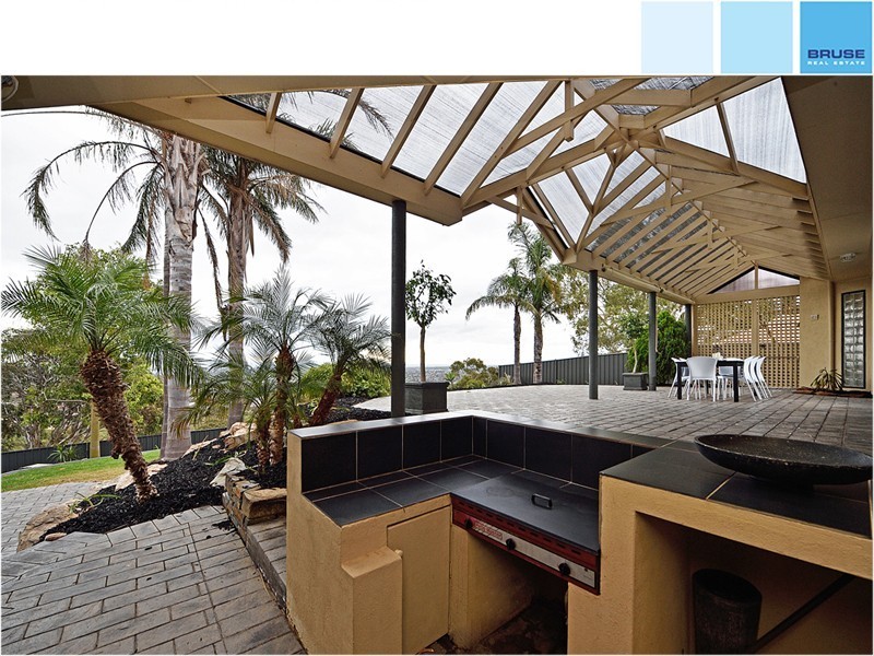 4 Riviera Court, Pasadena SA 5042