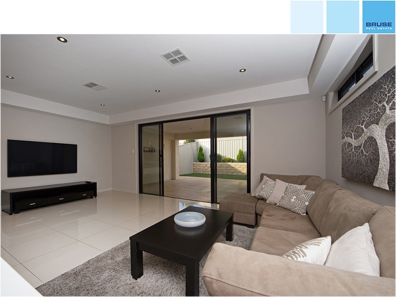 5B Art Avenue, Rostrevor SA 5073