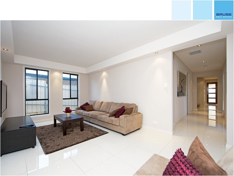 5B Art Avenue, Rostrevor SA 5073