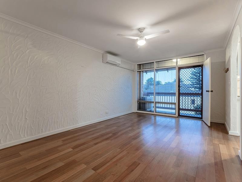 23/3 Broadway, Glenelg South SA 5045