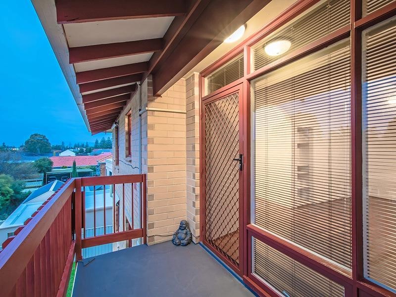 23/3 Broadway, Glenelg South SA 5045