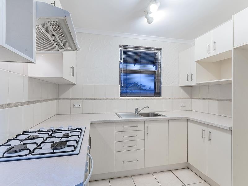 23/3 Broadway, Glenelg South SA 5045