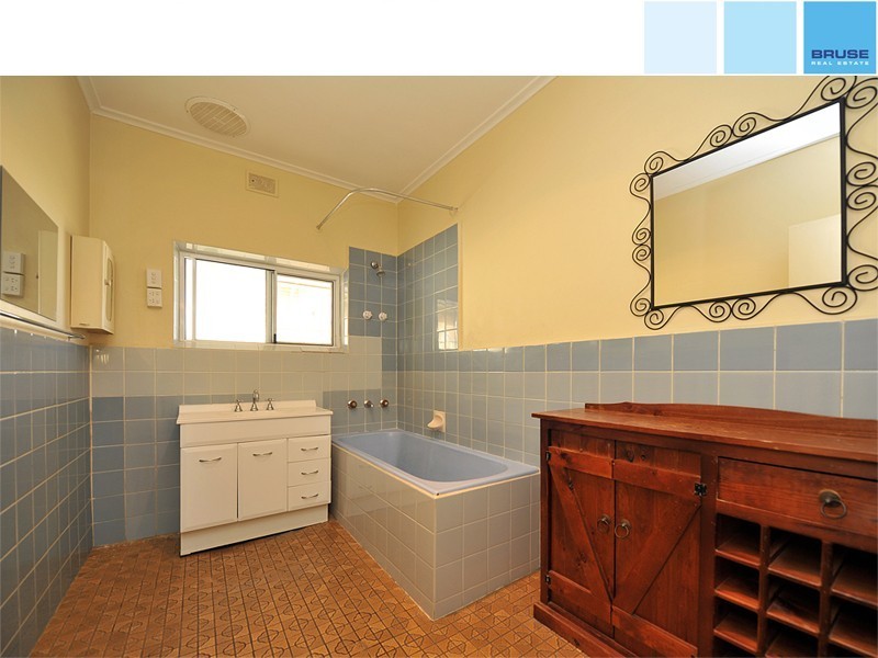 2 Hardy Street, Paradise SA 5075
