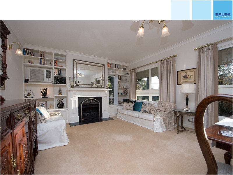 2 Hillside Street, Greenhill SA 5140