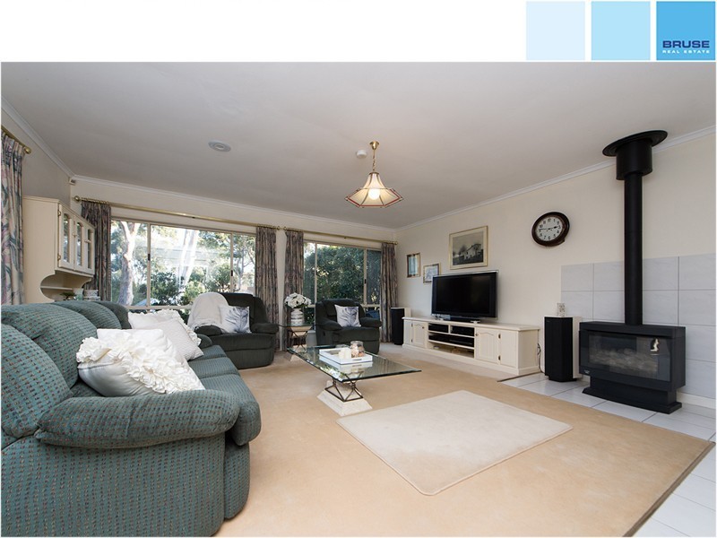 2 Hillside Street, Greenhill SA 5140