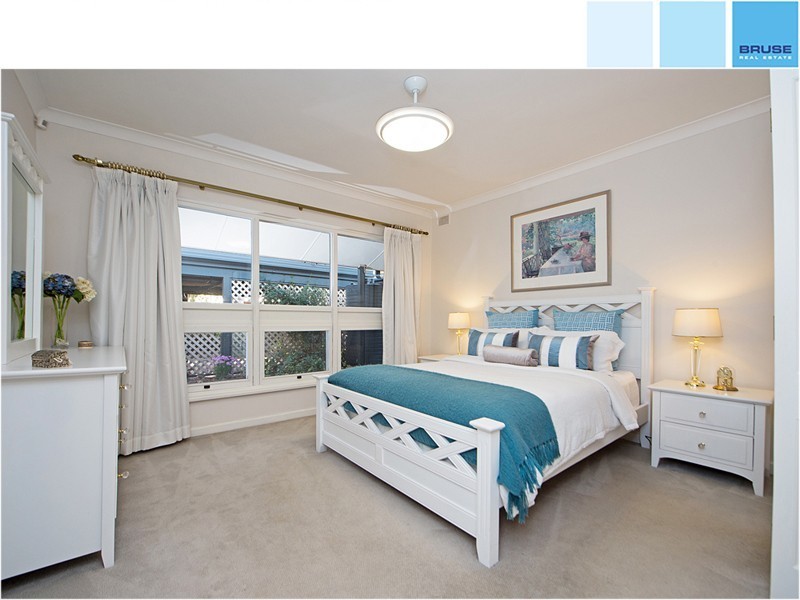 2 Hillside Street, Greenhill SA 5140