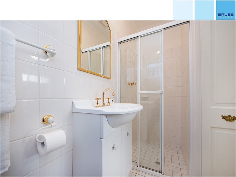 2 Hillside Street, Greenhill SA 5140