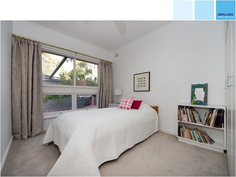 2 Hillside Street, Greenhill SA 5140