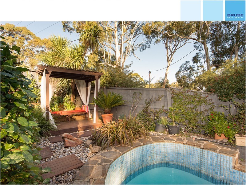 2 Hillside Street, Greenhill SA 5140