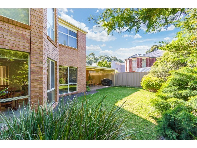 27 Gleeson Crescent, Rostrevor SA 5073