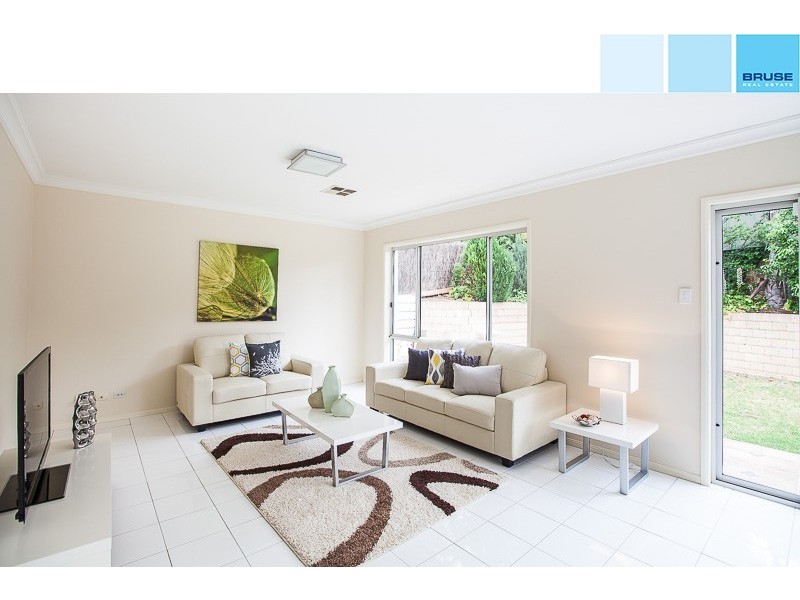 2 Glengarry Drive, Woodforde SA 5072