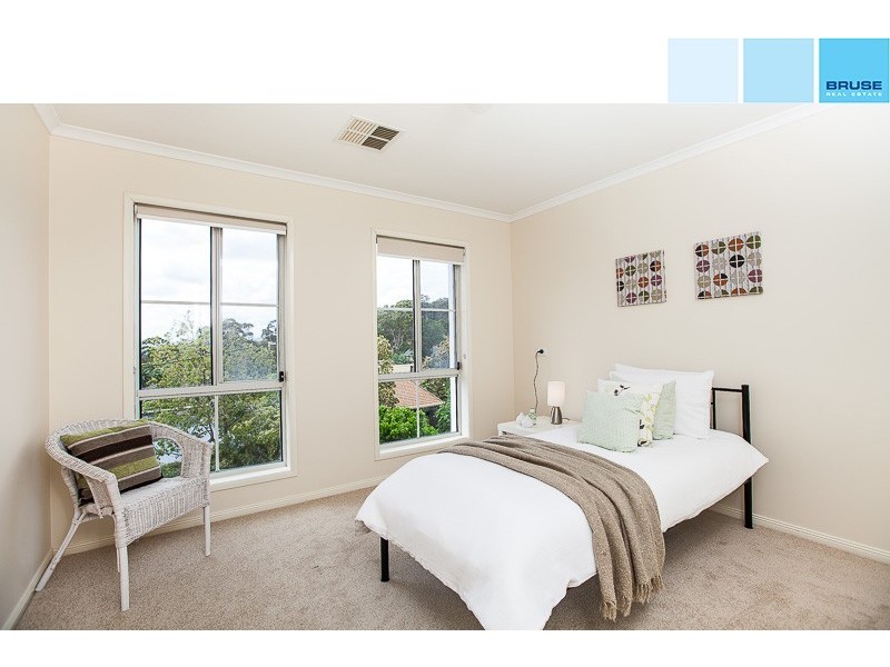 2 Glengarry Drive, Woodforde SA 5072