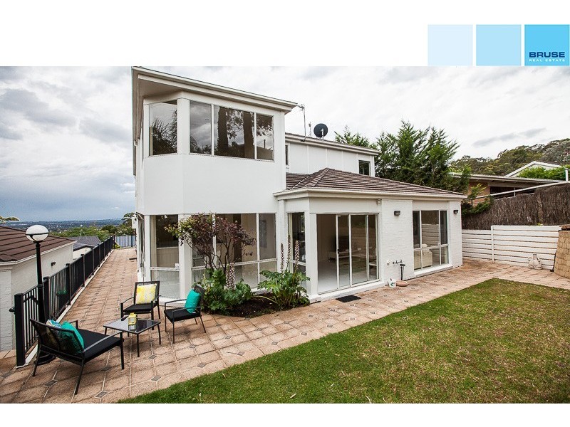 2 Glengarry Drive, Woodforde SA 5072