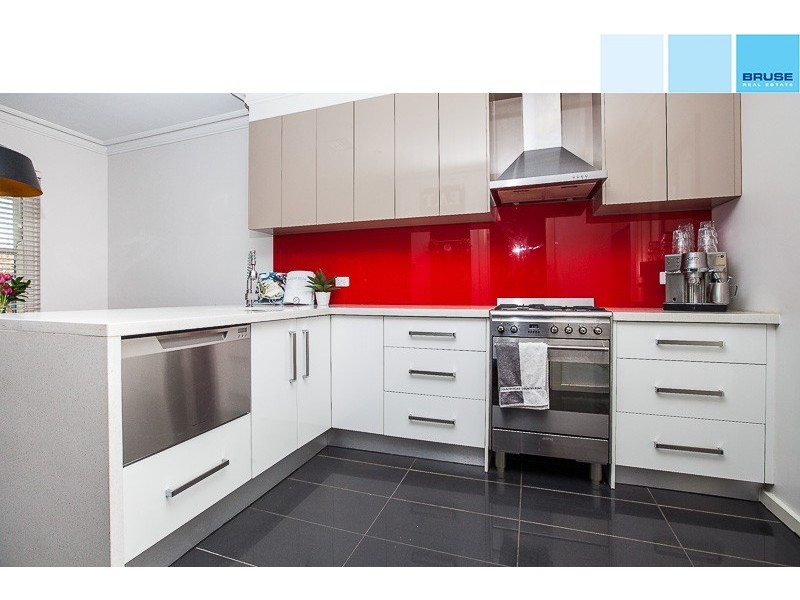 2 Wood Road, Paradise SA 5075