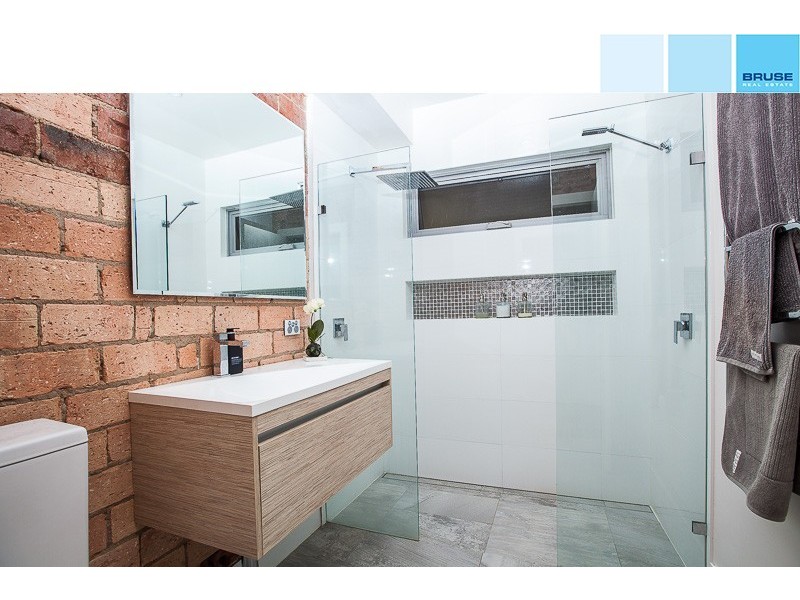 2 Wood Road, Paradise SA 5075