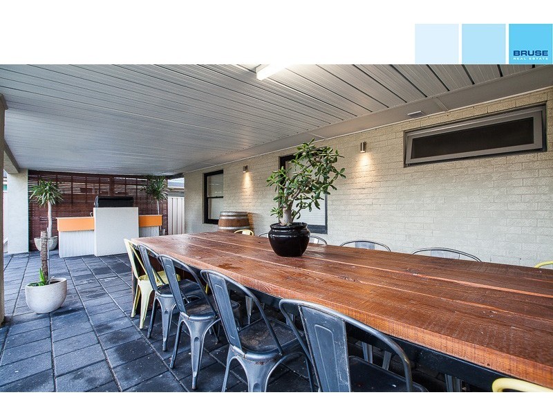 2 Wood Road, Paradise SA 5075