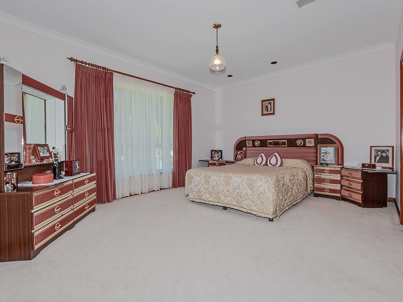 2 Rosebud Grove, Dernancourt SA 5075