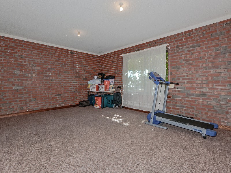 2 Rosebud Grove, Dernancourt SA 5075