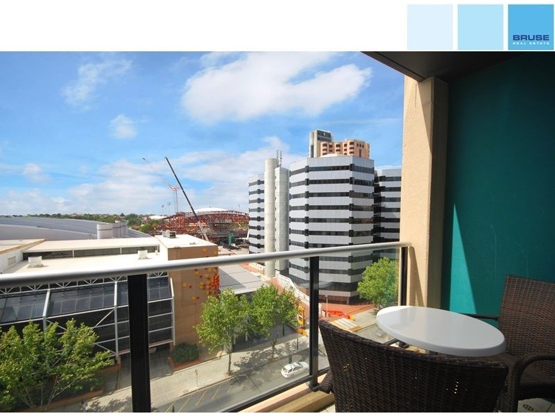 805/102 – 105 North Terrace, Adelaide SA 5000
