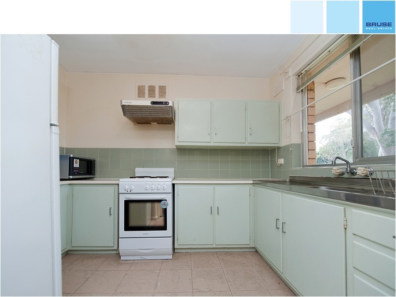 2/21 Laught Street, Black Forest SA 5035