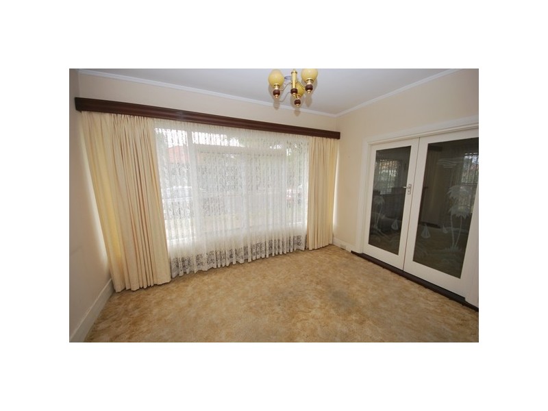 30 Dunrobin Road, Hove SA 5048