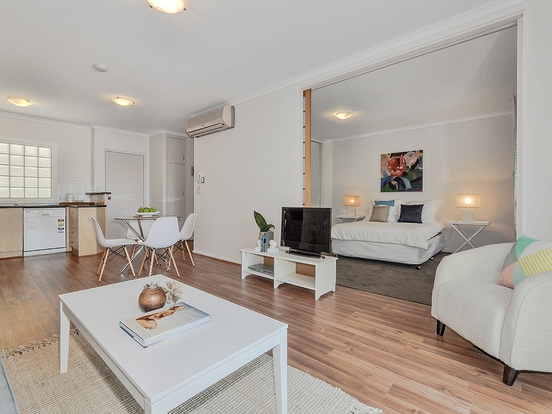 5/232 Hutt Street (Enter via Gilles Street), Adelaide SA 5000