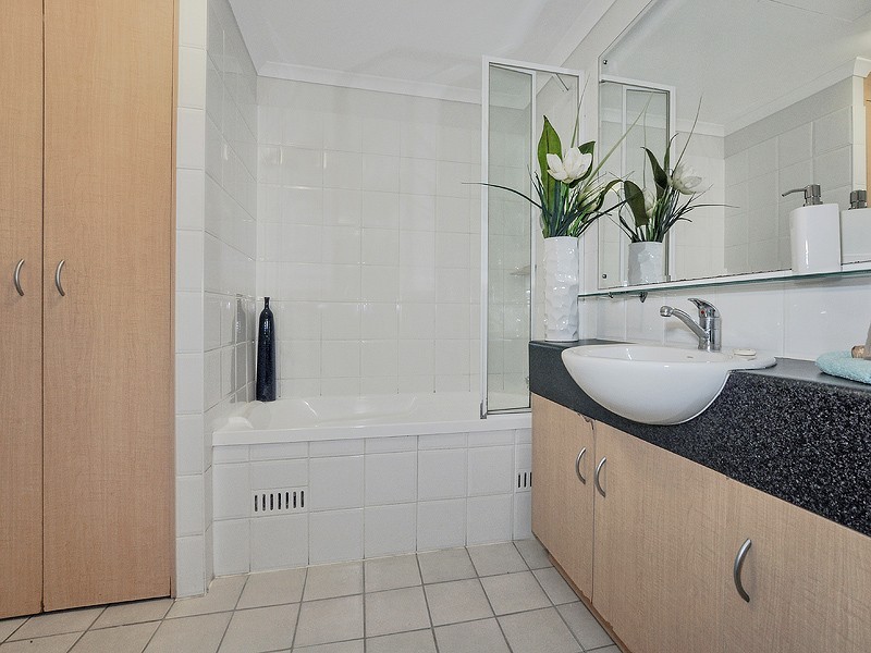 5/232 Hutt Street (Enter via Gilles Street), Adelaide SA 5000