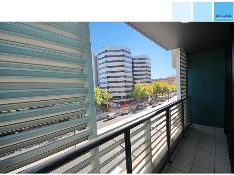 304/102 – 105 North Terrace, Adelaide SA 5000