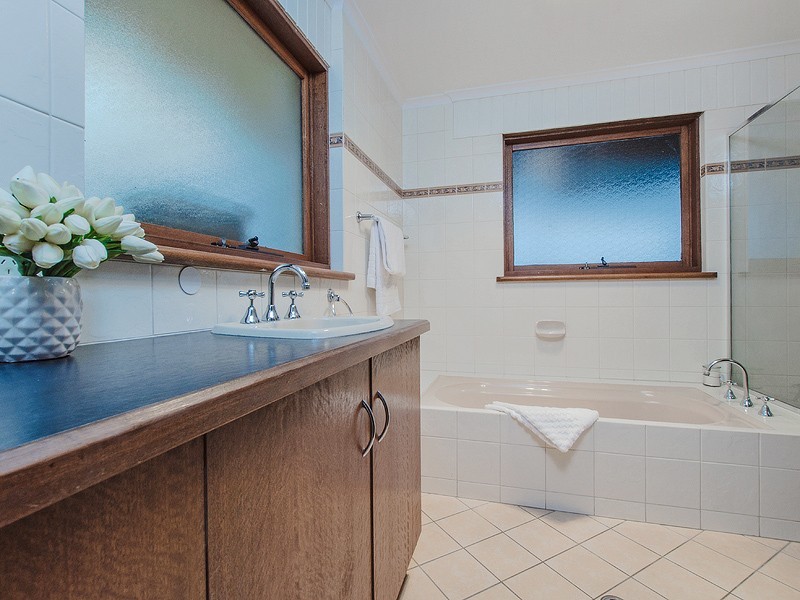 90 Yarrabee Road, Greenhill SA 5140