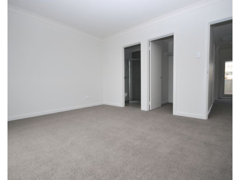 2/250 Military Road, Henley Beach SA 5022