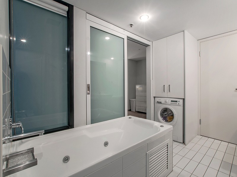 1206/102 – 105 North Terrace, Adelaide SA 5000