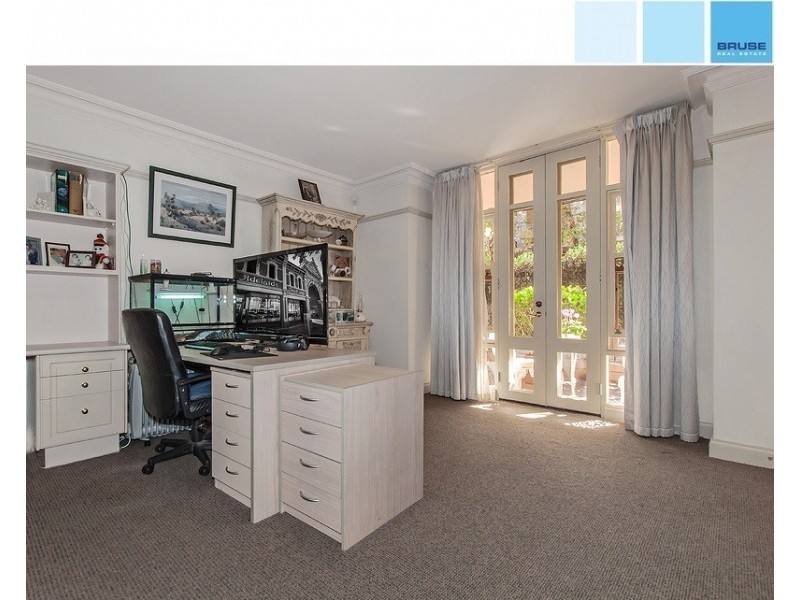 19 Charlick Circuit, Adelaide SA 5000