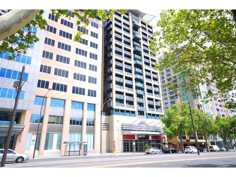 703/102 – 105 North Terrace, Adelaide SA 5000