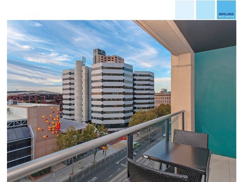 703/102 – 105 North Terrace, Adelaide SA 5000