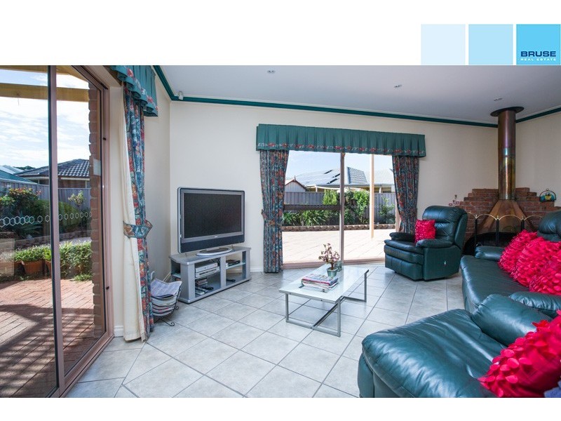 8 Victoria Drive, Oakden SA 5086