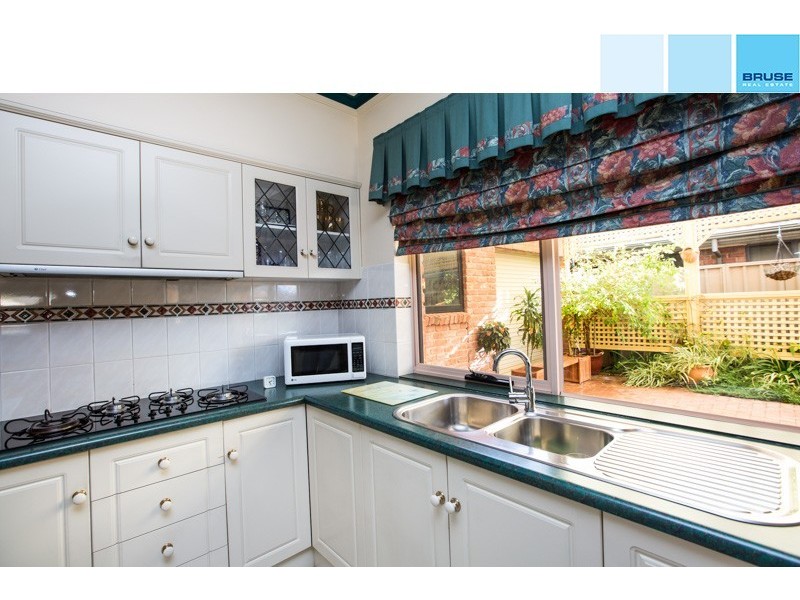 8 Victoria Drive, Oakden SA 5086