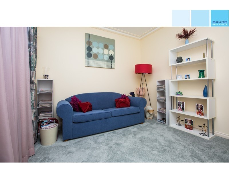 8 Victoria Drive, Oakden SA 5086