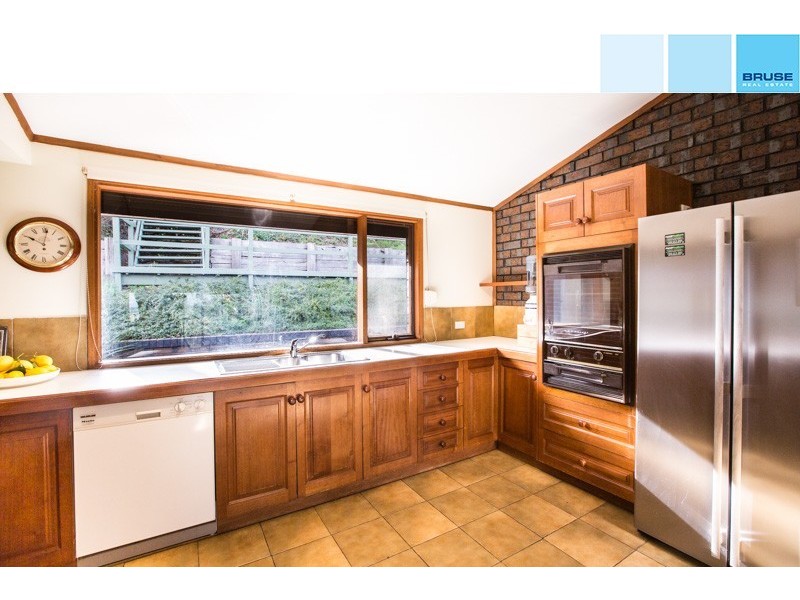 14 Staplehurst Lane, Greenhill SA 5140