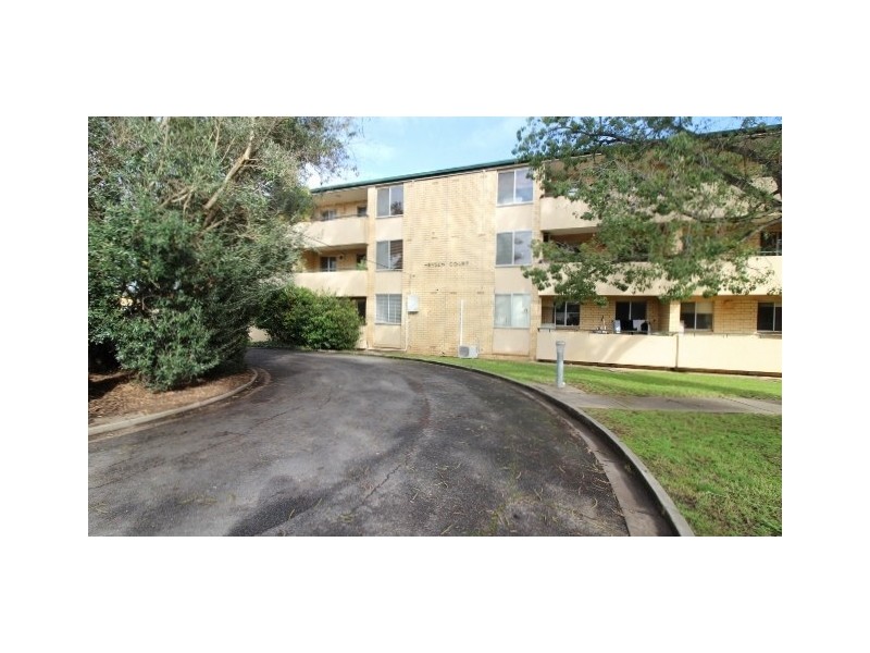 9/21 Laught Avenue, Black Forest SA 5035
