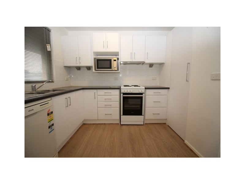 9/21 Laught Avenue, Black Forest SA 5035