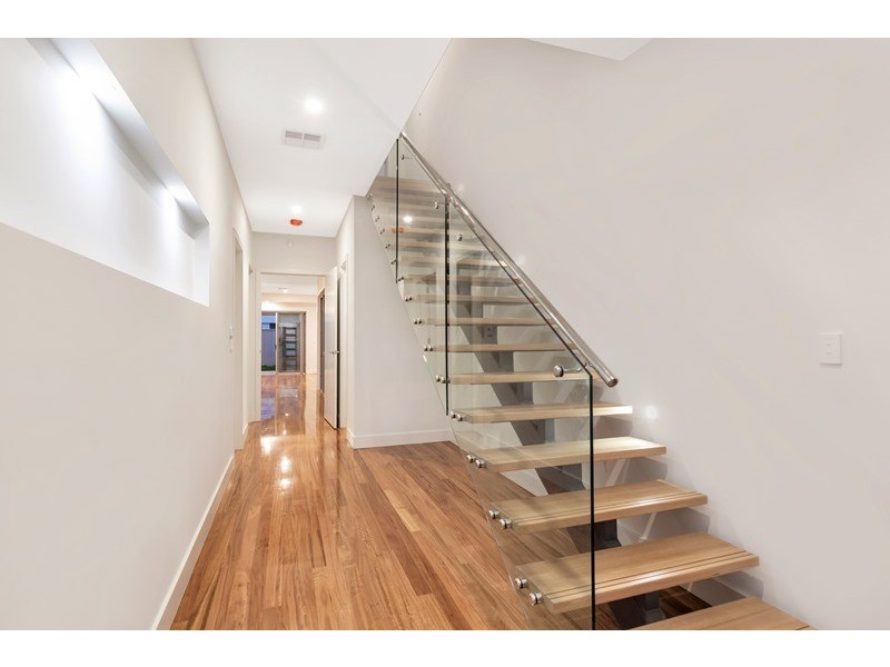 5A Lexington Road, Henley Beach South SA 5022