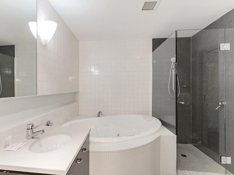 1708/91 – 97 North Terrace, Adelaide SA 5000