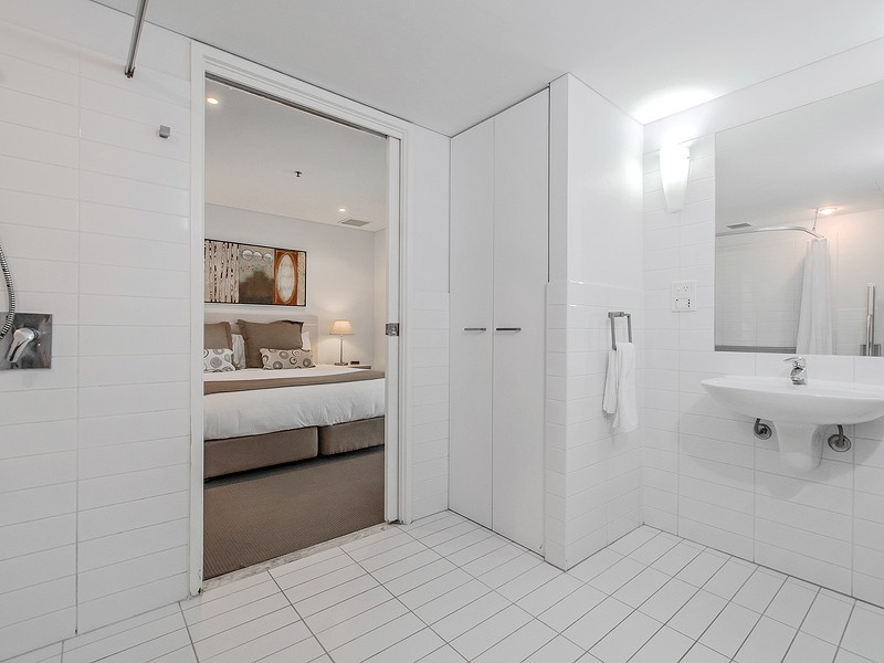 901/102 – 105 North Terrace, Adelaide SA 5000