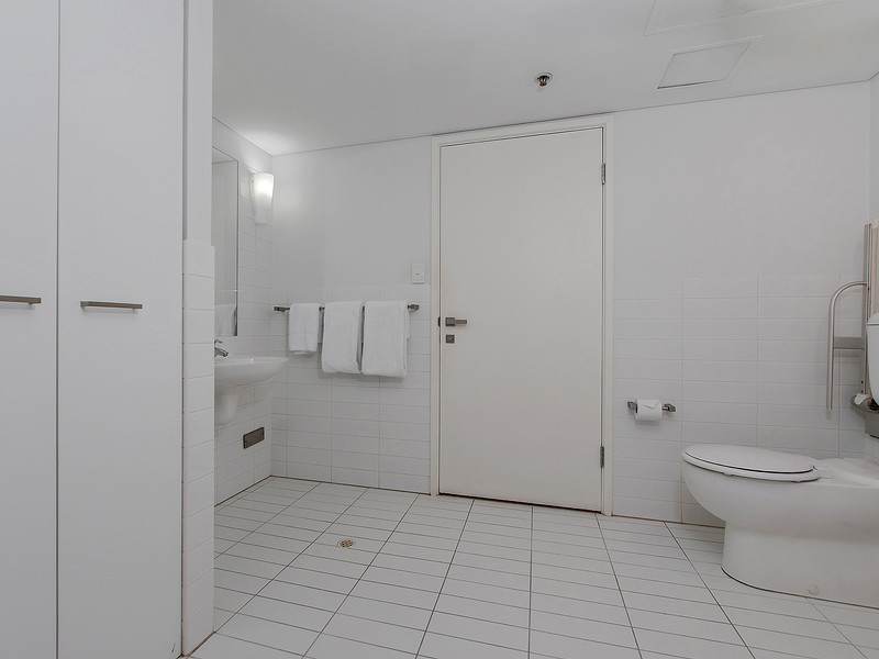 901/102 – 105 North Terrace, Adelaide SA 5000