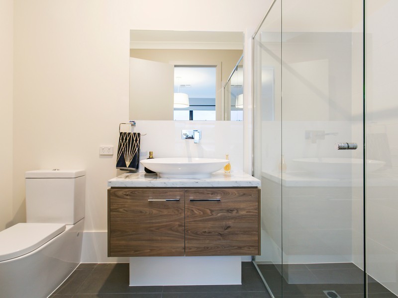 62 Acacia Avenue North, corner of Brooker Avenue, Campbelltown SA 5074