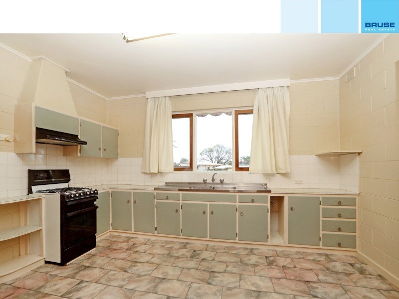 4 Crystal Street, Seacombe Heights SA 5047